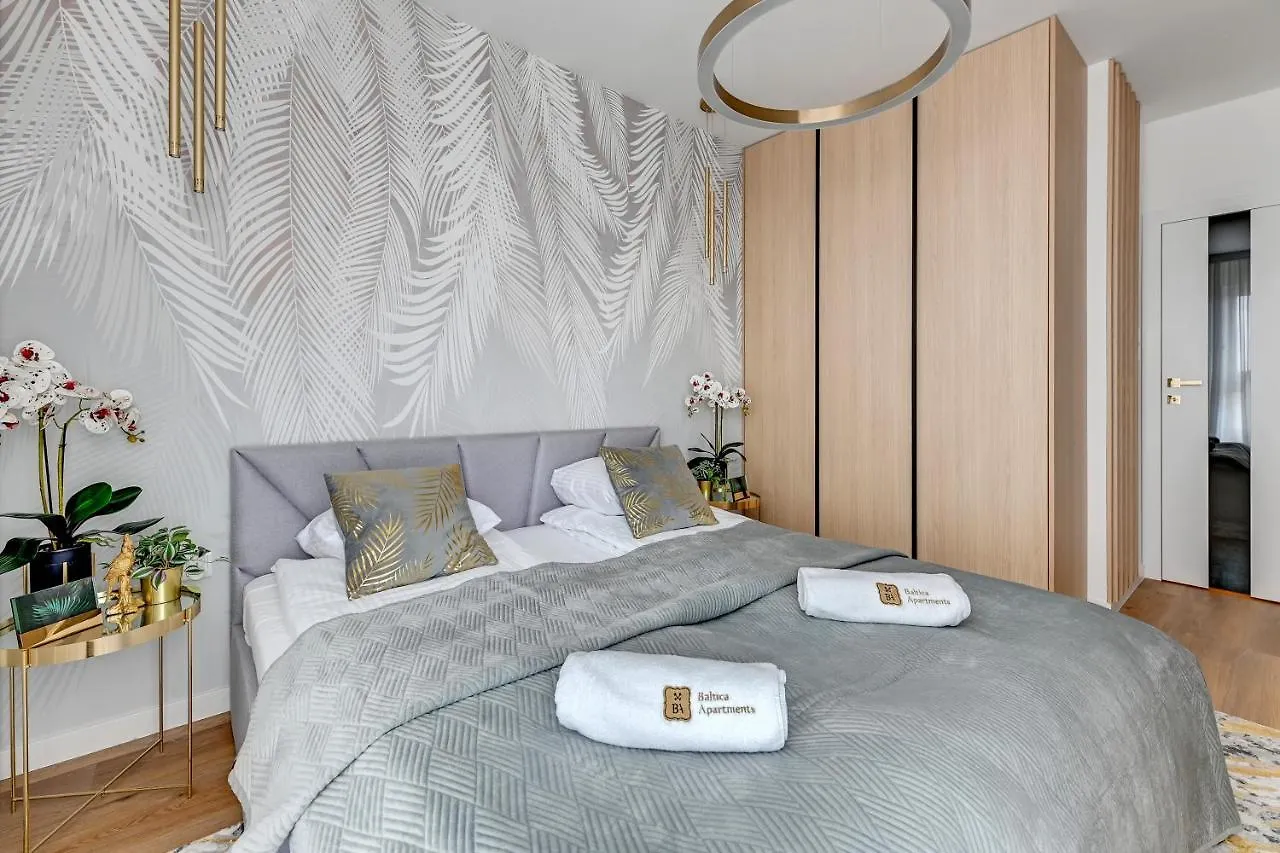 Diamond Suites - Sea View Gdansk Apartment