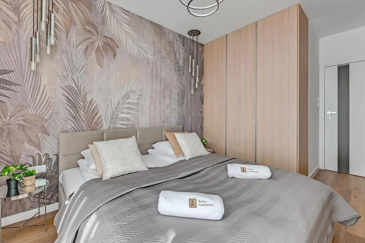 Diamond Suites - Sea View Gdansk Apartment